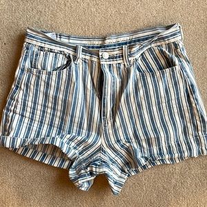 American Eagle jean shorts blue/white striped